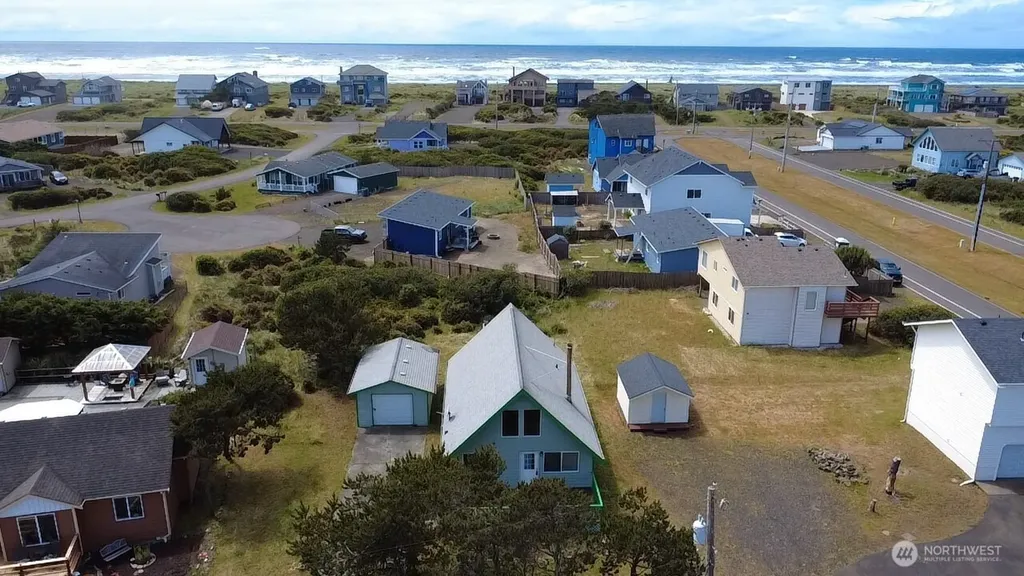1205 Fairwood Court St SW Ocean Shores WA 98569
