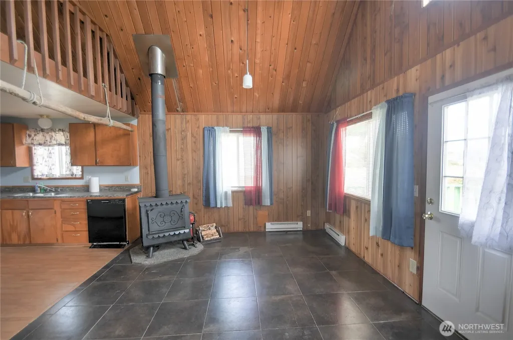 1205 Fairwood Court St SW Ocean Shores WA 98569