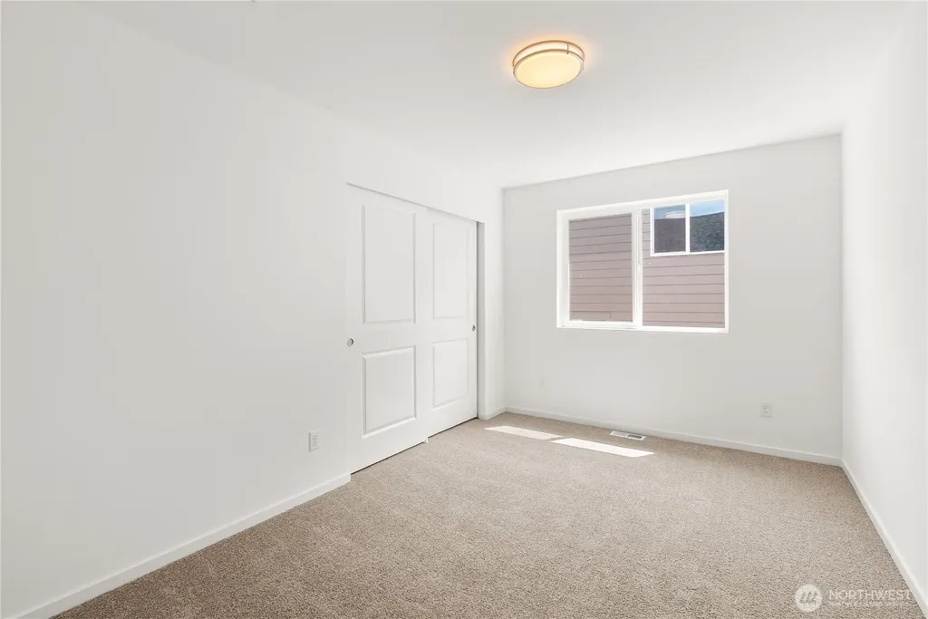 3205 219th Avenue E Lake Tapps WA 98391
