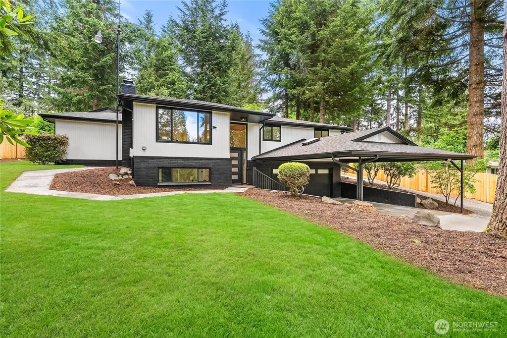 18630 SE 216th Street Renton WA 98058