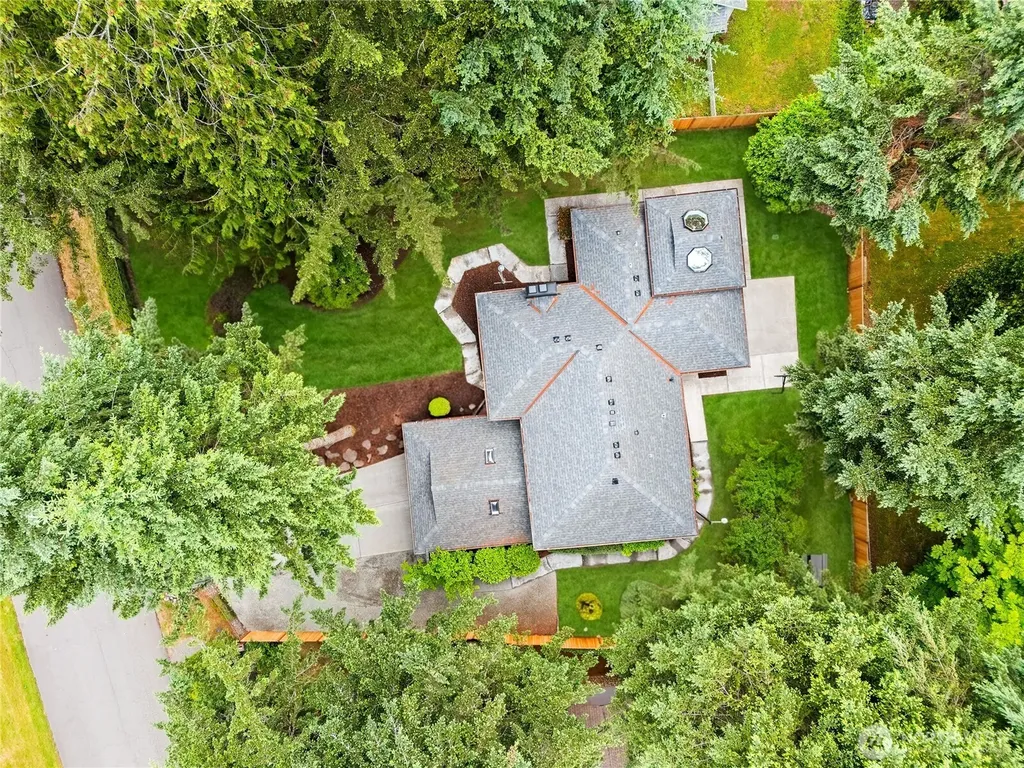 18630 SE 216th Street Renton WA 98058