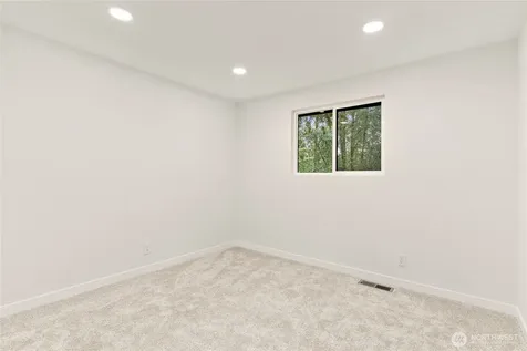 18630 SE 216th Street Renton WA 98058