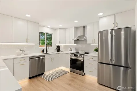 18630 SE 216th Street Renton WA 98058
