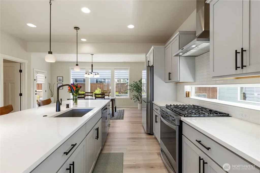11010 Deer Trail Lane NW Silverdale WA 98383