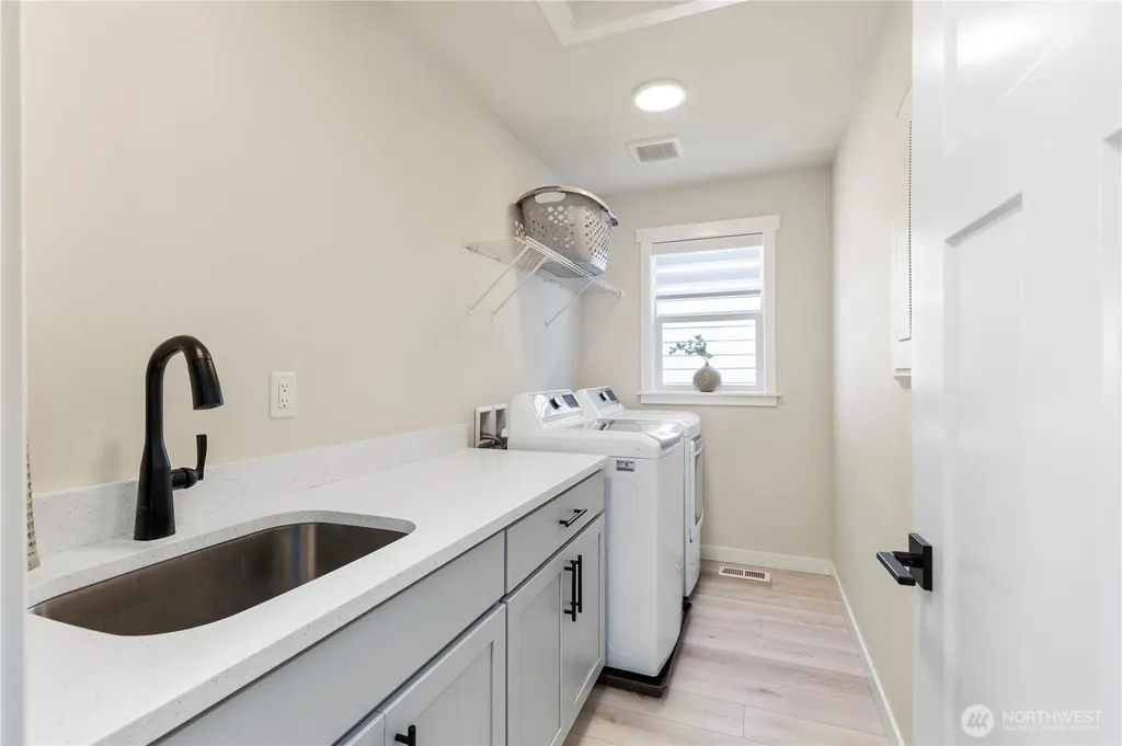 11010 Deer Trail Lane NW Silverdale WA 98383