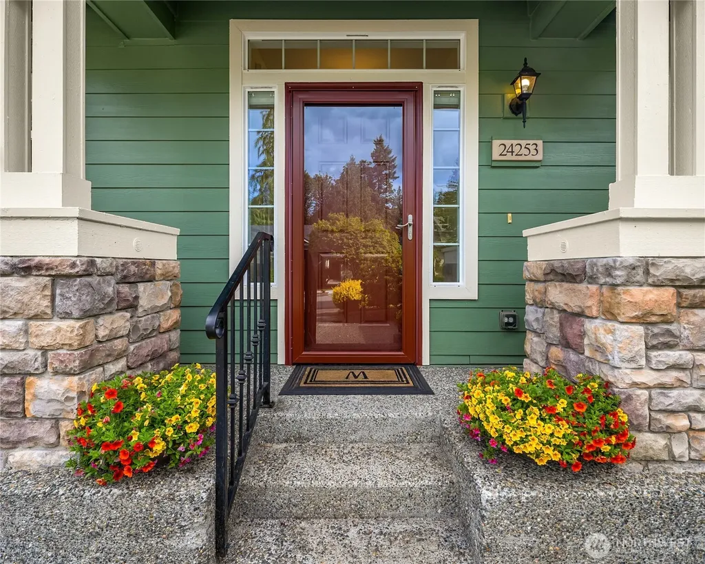 24253 NE Vine Maple Way Redmond WA 98053