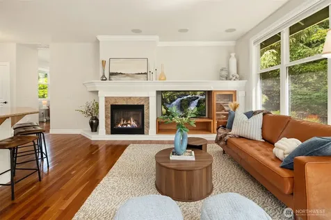 24253 NE Vine Maple Way Redmond WA 98053