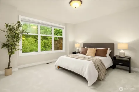 24253 NE Vine Maple Way Redmond WA 98053