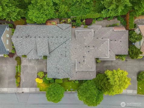 24253 NE Vine Maple Way Redmond WA 98053