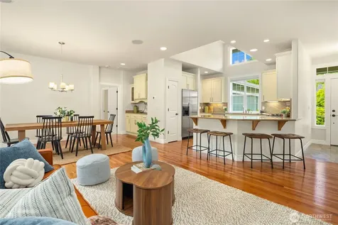24253 NE Vine Maple Way Redmond WA 98053