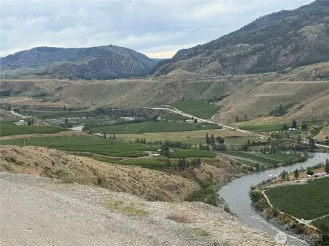 300 Buckhorn Mountain Drive Pateros WA 98846
