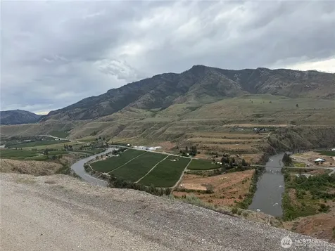 300 Buckhorn Mountain Drive Pateros WA 98846