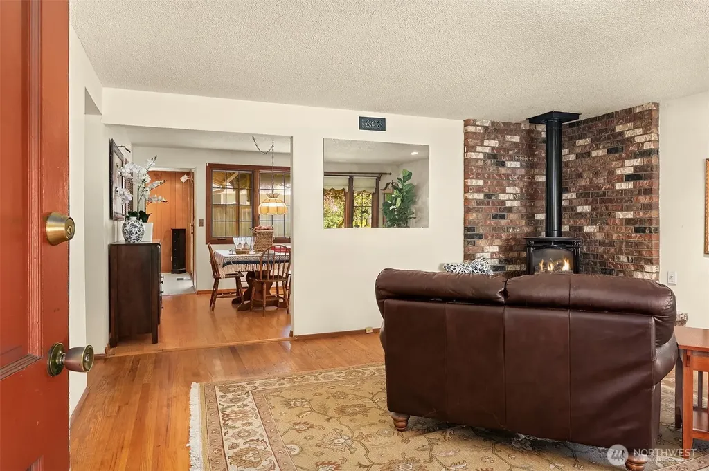 1260 168th Avenue NE Bellevue WA 98008