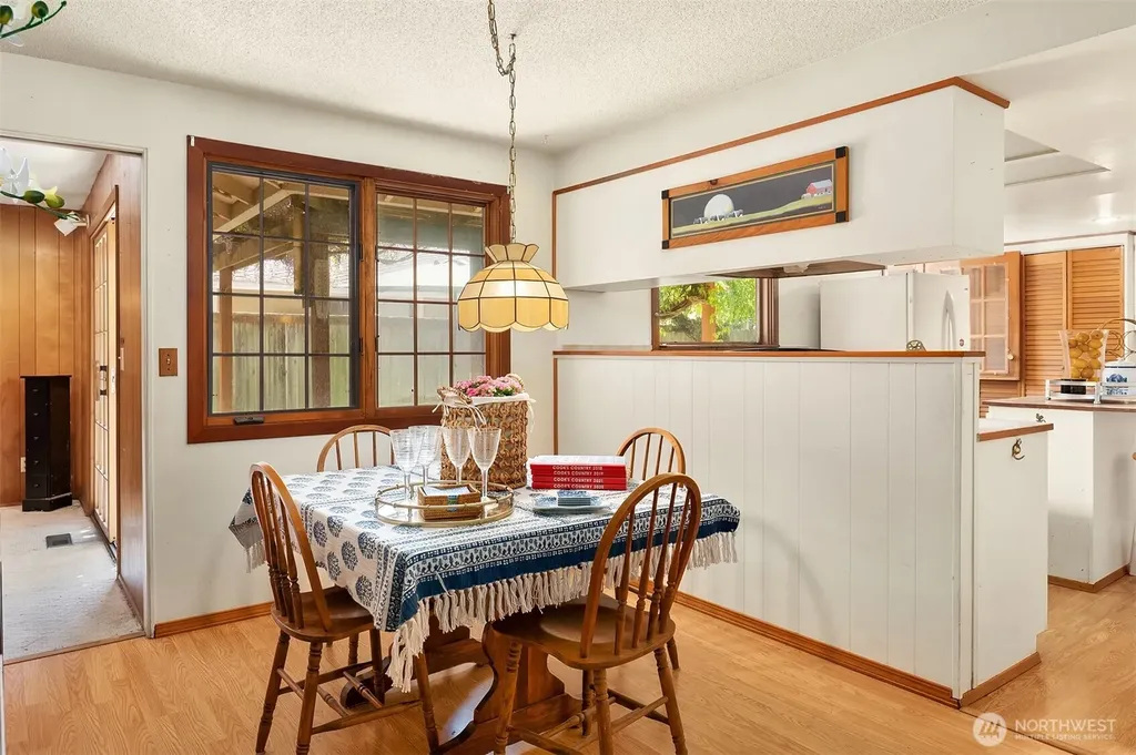 1260 168th Avenue NE Bellevue WA 98008