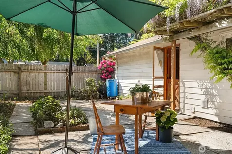 1260 168th Avenue NE Bellevue WA 98008