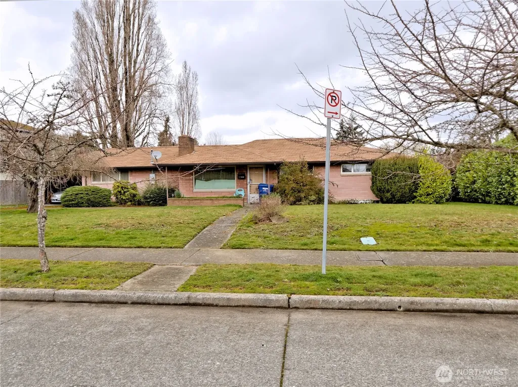 4422 S Myrtle Street Seattle WA 98118