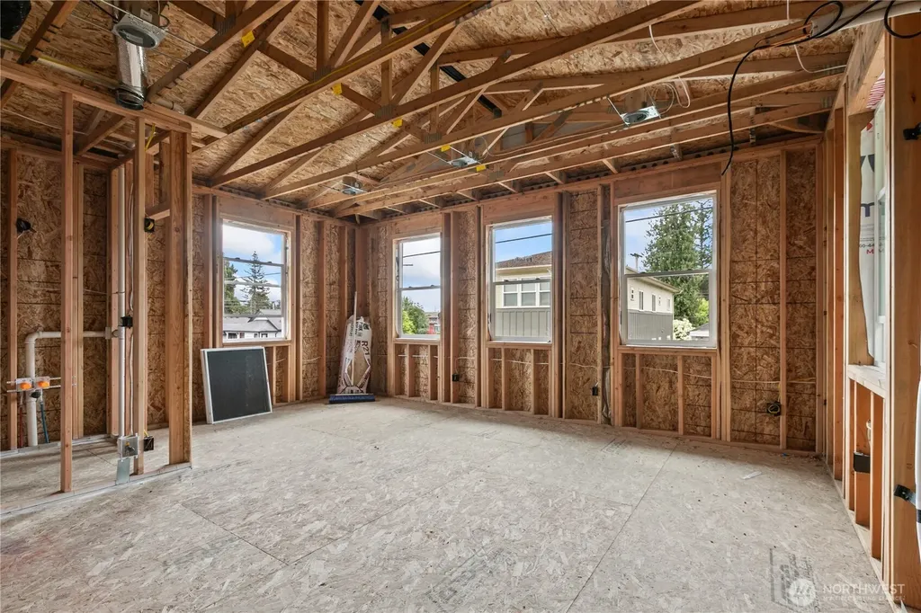 226 E Orange Avenue Burlington WA 98233