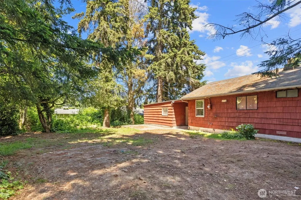 20430 52nd Avenue W Lynnwood WA 98036