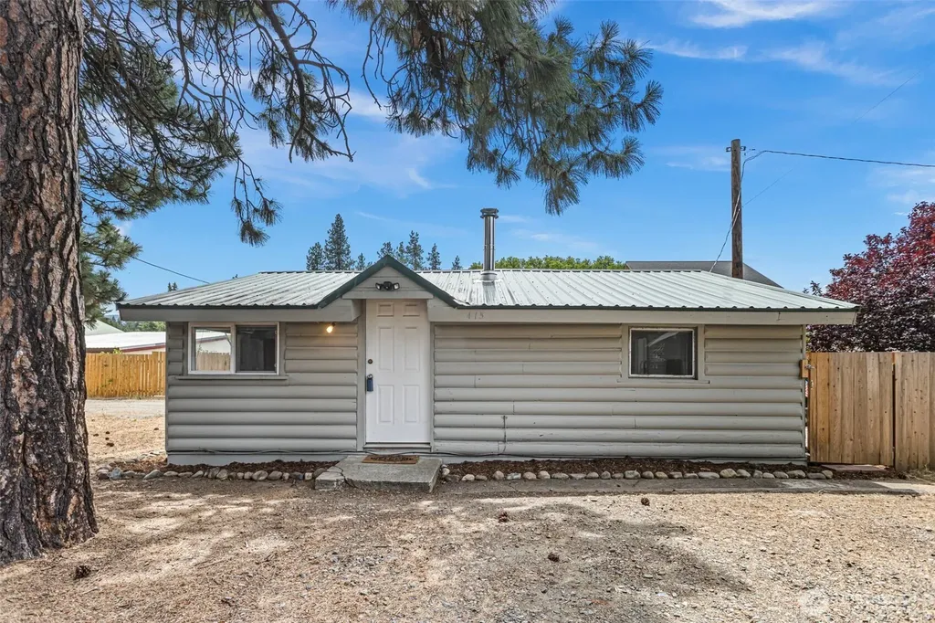 415 Broadway Avenue South Cle Elum WA 98943