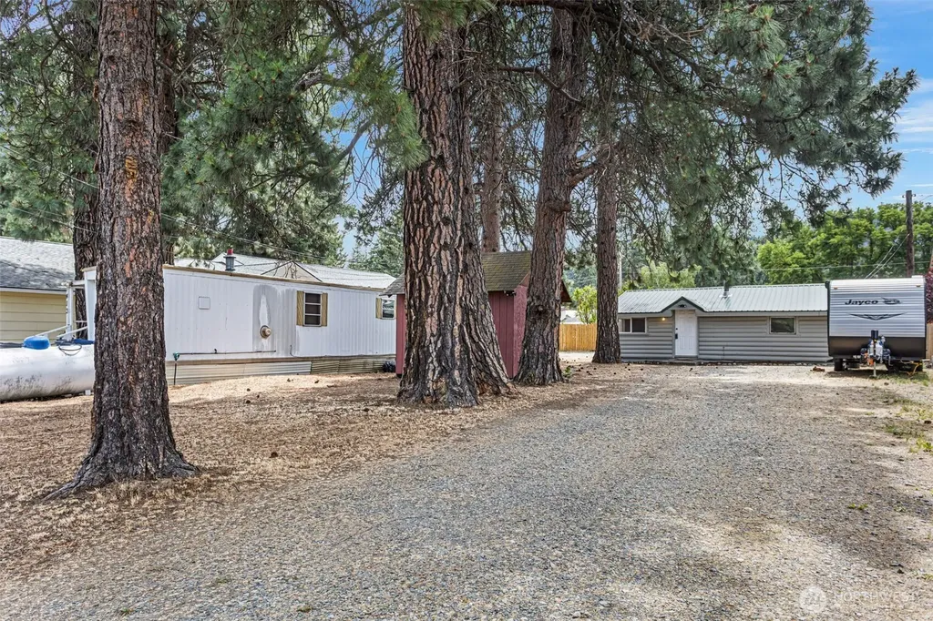 415 Broadway Avenue South Cle Elum WA 98943