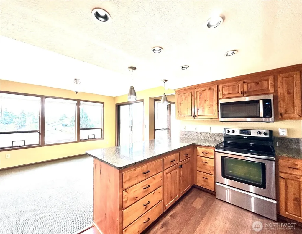 11642 100th Avenue NE Kirkland WA 98034