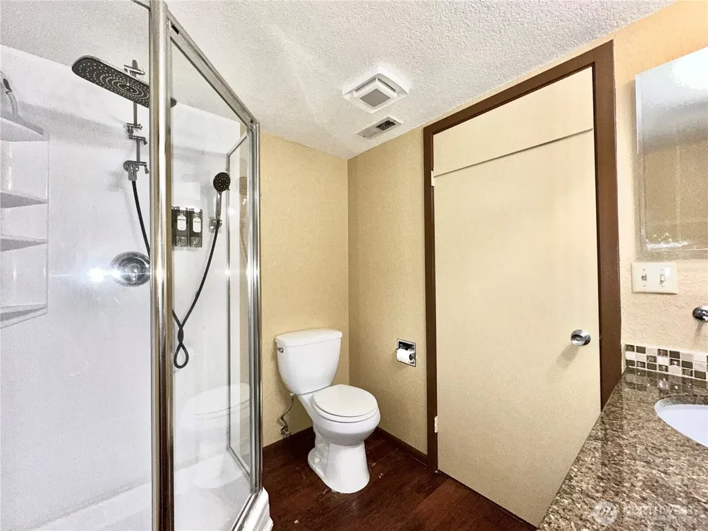 11642 100th Avenue NE Kirkland WA 98034
