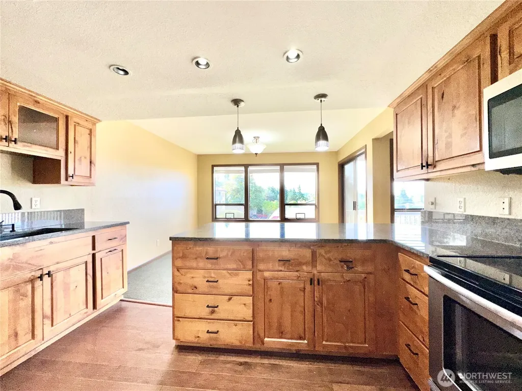 11642 100th Avenue NE Kirkland WA 98034