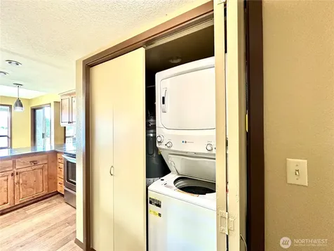 11642 100th Avenue NE Kirkland WA 98034
