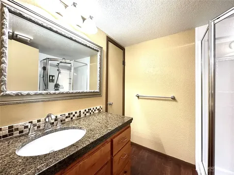 11642 100th Avenue NE Kirkland WA 98034