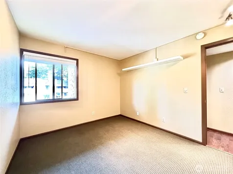 11642 100th Avenue NE Kirkland WA 98034