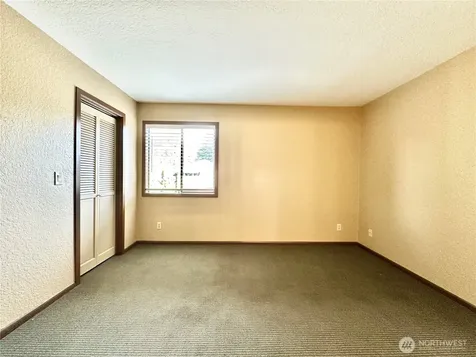 11642 100th Avenue NE Kirkland WA 98034