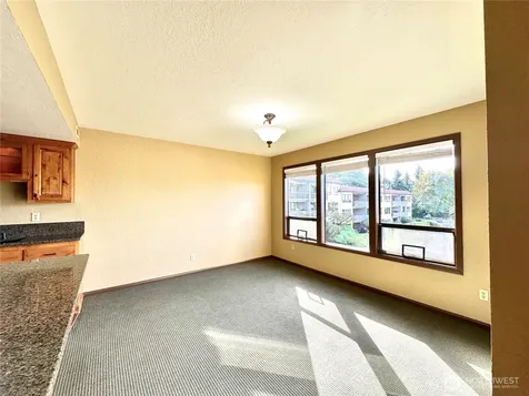 11642 100th Avenue NE Kirkland WA 98034