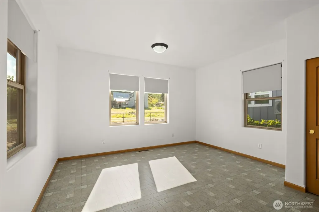 706 S A Street Roslyn WA 98941