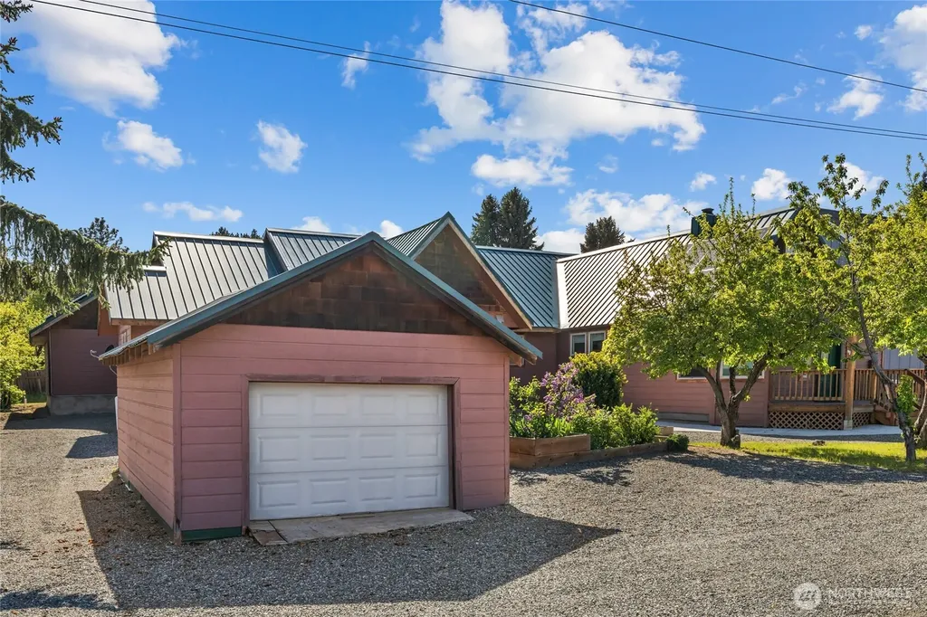 706 S A Street Roslyn WA 98941