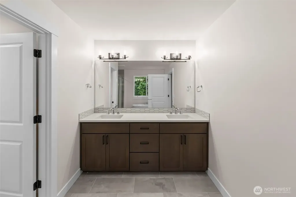 11225 79th Avenue Ct SW Lakewood WA 98498
