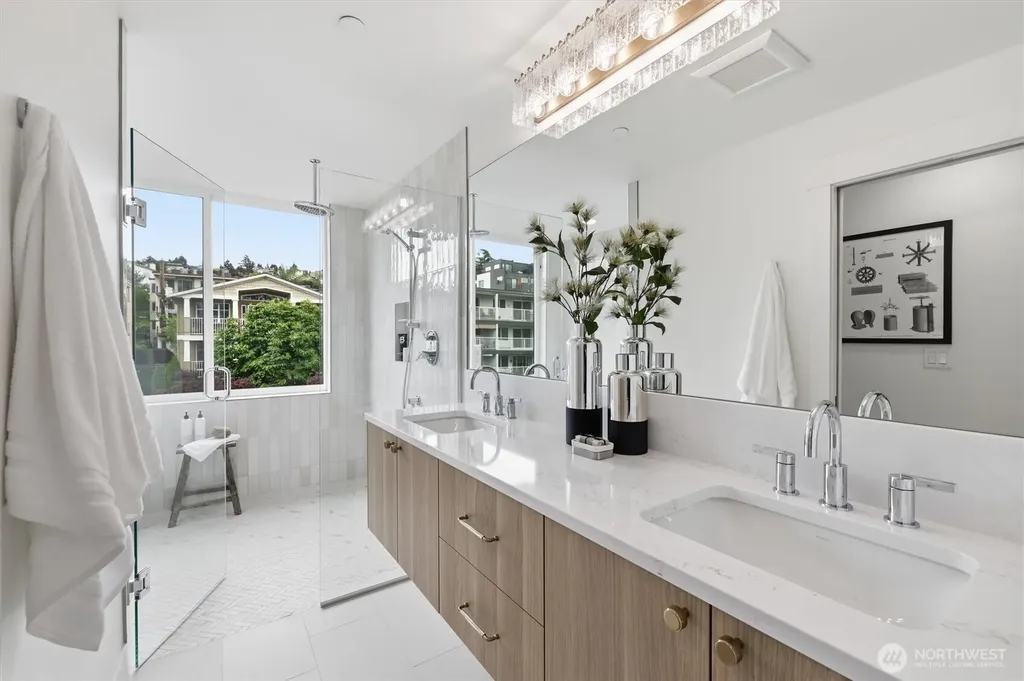 2009 Minor Avenue E Seattle WA 98102