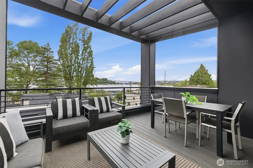 2009 Minor Avenue E Seattle WA 98102