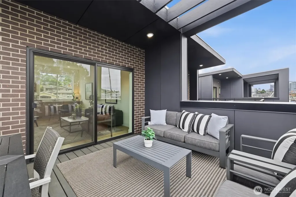 2009 Minor Avenue E Seattle WA 98102