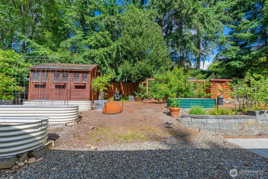 761 E Old Ranch Road Allyn WA 98524