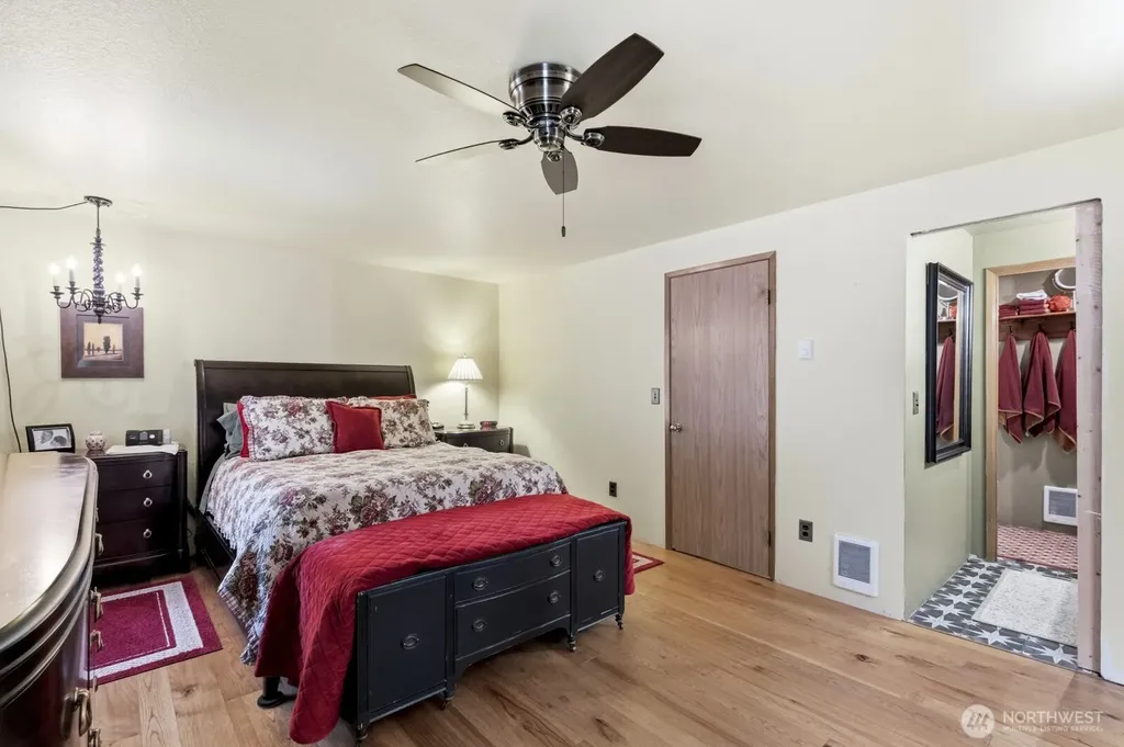 761 E Old Ranch Road Allyn WA 98524