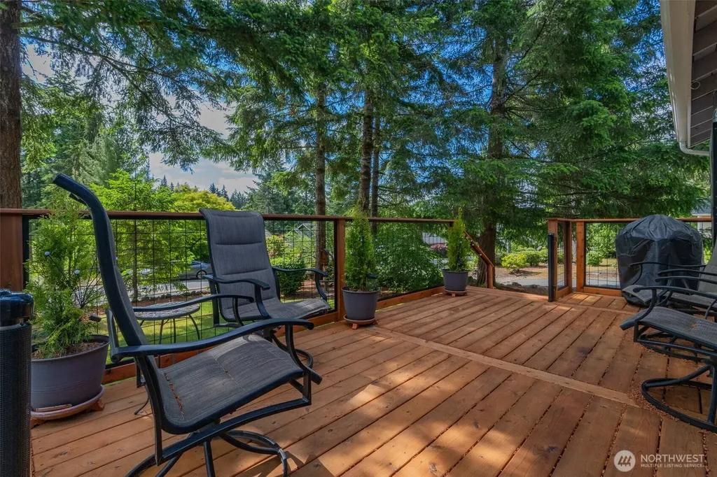 761 E Old Ranch Road Allyn WA 98524