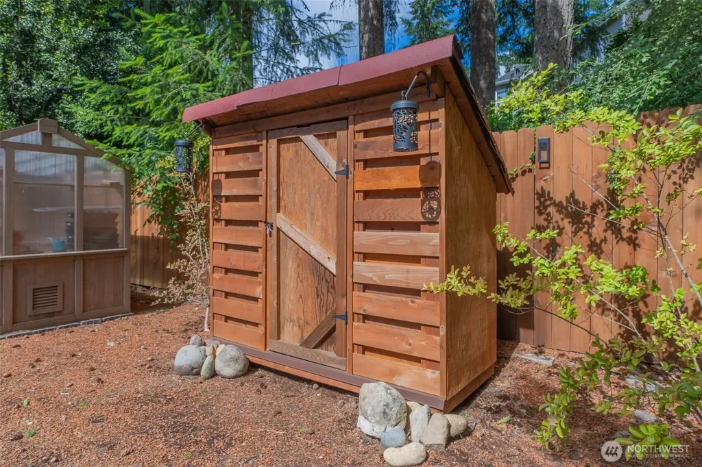 761 E Old Ranch Road Allyn WA 98524