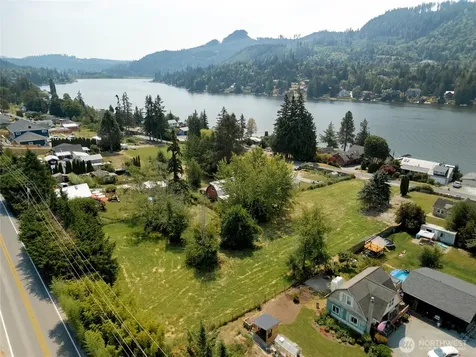 0 N Westview Mount Vernon WA 98274