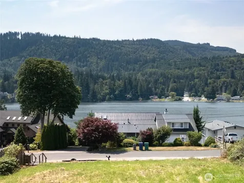 0 N Westview Mount Vernon WA 98274