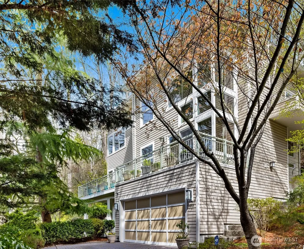4525 47th Avenue S Seattle WA 98118