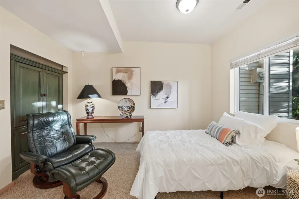 4525 47th Avenue S Seattle WA 98118