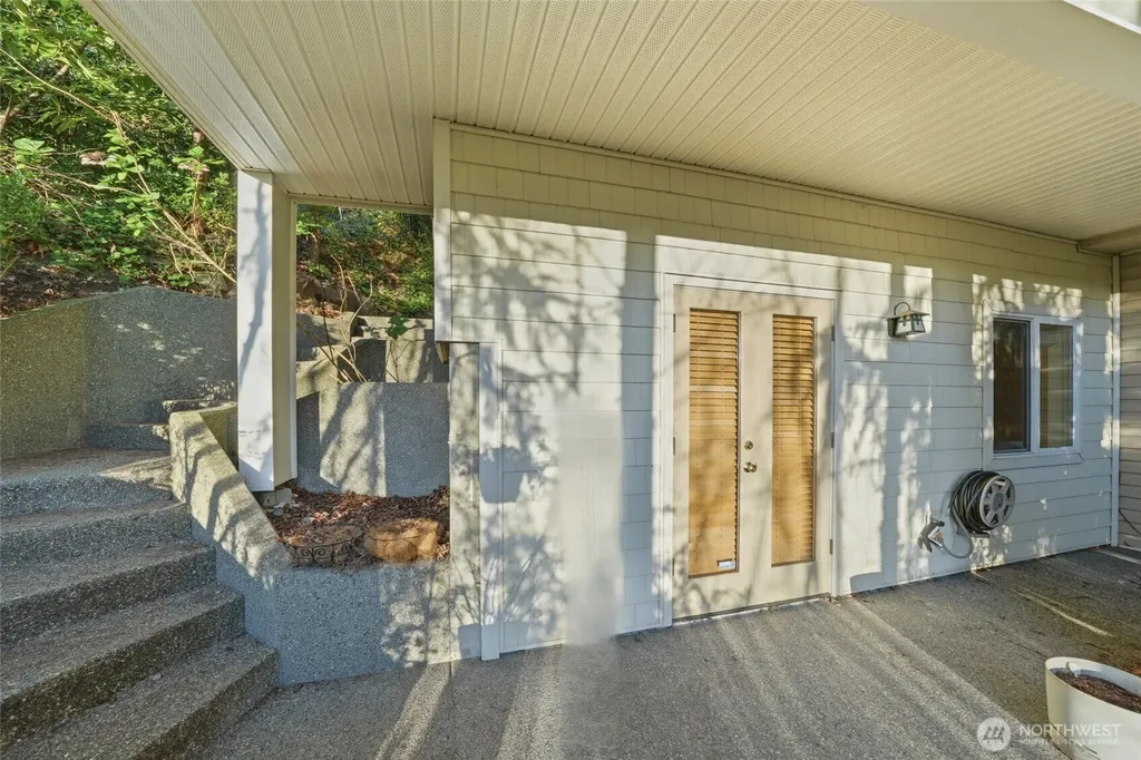 4525 47th Avenue S Seattle WA 98118