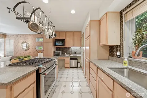 4525 47th Avenue S Seattle WA 98118
