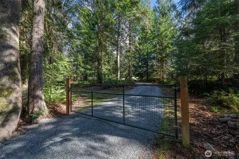 16059 Snee Oosh Road La Conner WA 98257