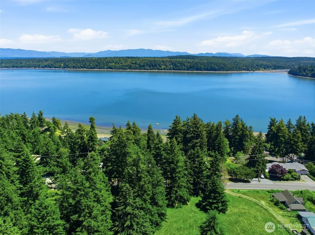14544 Jura Way Anacortes WA 98221